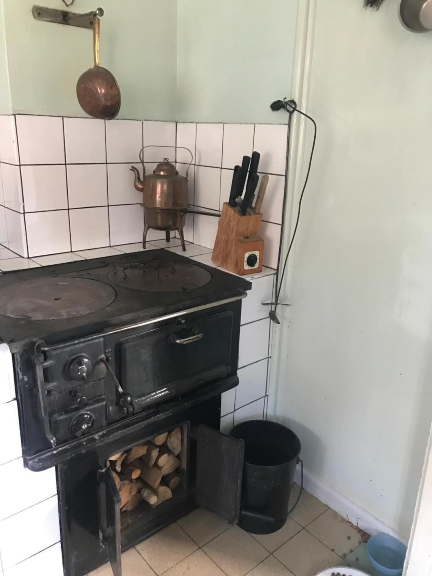 Charmigt Aeldre Hus, Laddbox 22 Kw, 5 Bil-Minuter Till Bad Stromstad Bagian luar foto