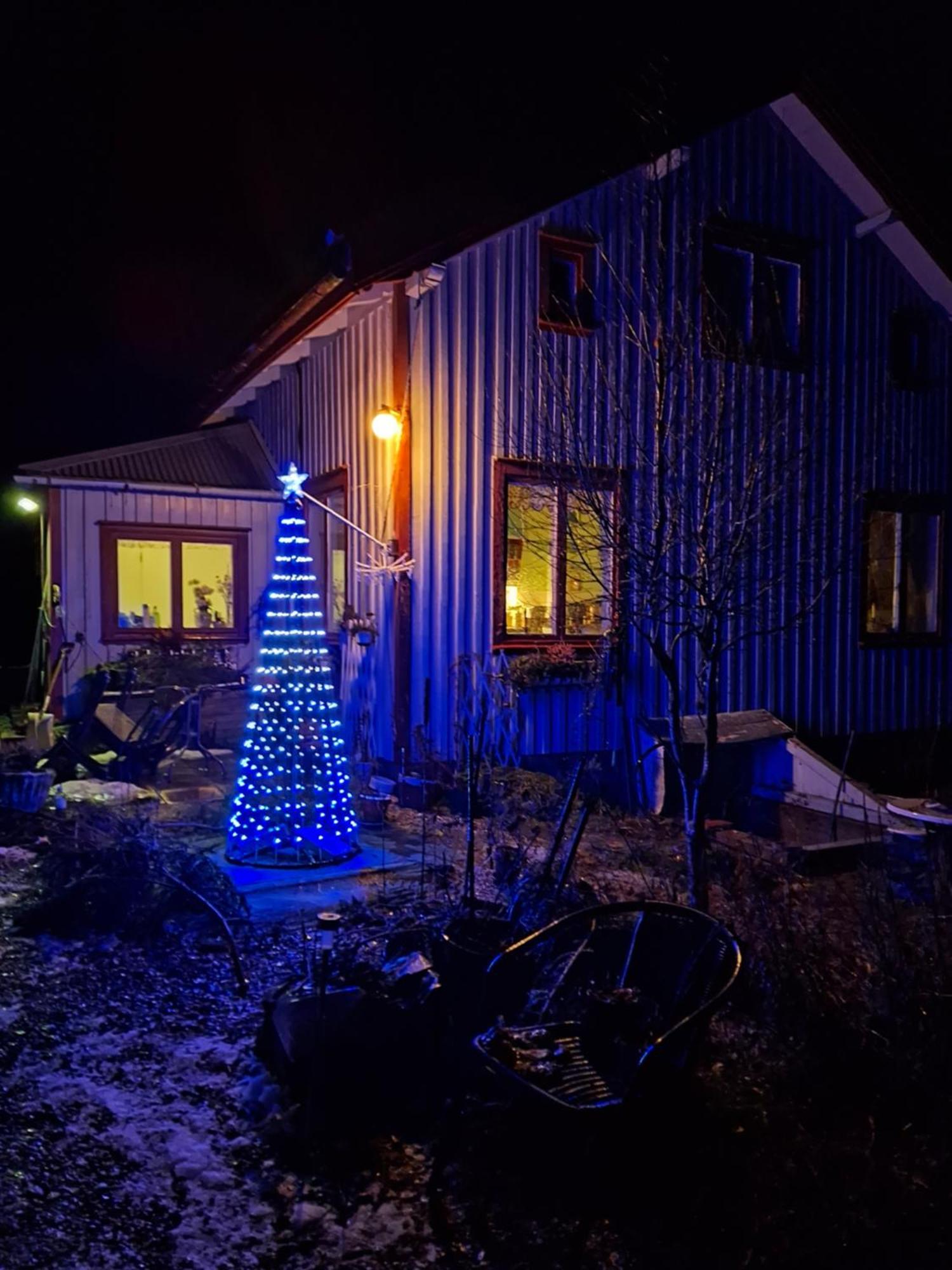 Charmigt Aeldre Hus, Laddbox 22 Kw, 5 Bil-Minuter Till Bad Stromstad Bagian luar foto